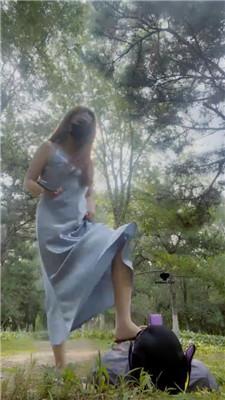 【魔鬼天使】户外虐跟踪狂-坐脸窒息/碾压踩/骑马【双视角版】bf42909_HD绳艺资源