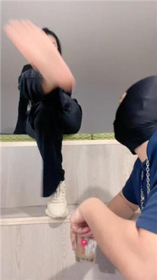 图片[10]_【曼伊】模特S-居高临下视角-清理小白鞋/圣水泡棉袜_HD绳艺资源