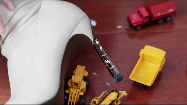 图片[7]_白靴肉丝踩玩具小人 YC-240715-7_HD绳艺资源