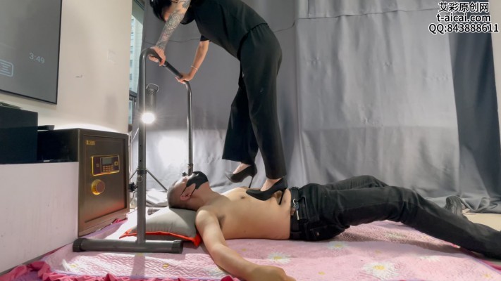 图片[5]_坏坏的女孩坏坏的高跟踩体重很轻 但非常疼 YC-240805-6_HD绳艺资源