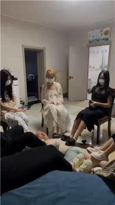 【精神小妹】太妹群调群踩-气味控制羞辱 bf43516_HD绳艺资源