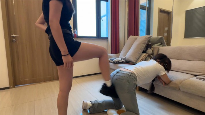 图片[5]_【208宿舍】女m系列：室内羞辱母狗踢裆踩狗脸 YC-240726-6_HD绳艺资源