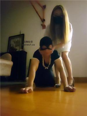 【魔鬼天使】囚禁狗笼/绳艺技巧床上虐/丝巾窒息【双视角版】 bf43444_HD绳艺资源