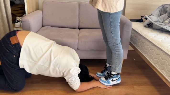 图片[7]_【208少女宿舍】牛仔裤AJ踩手玩毯子 YC-240718-3_HD绳艺资源