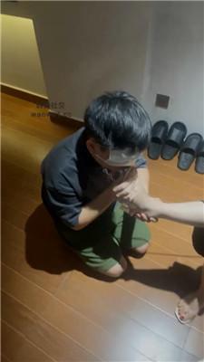 【芮芮】重度训练/骑马转胯/脚深喉/全体重踩踏/鞋耳光 bf43788_HD绳艺资源