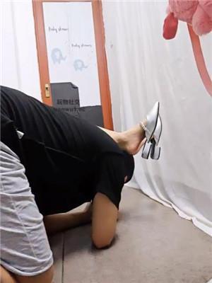 【九儿】裸足狂舔恋足调 JS240819-8_HD绳艺资源