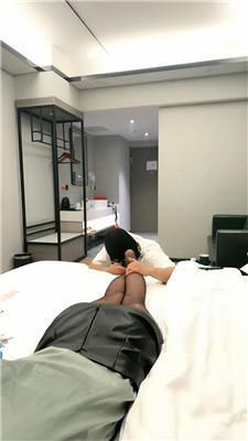 【有希子】3S-高跟黑丝踩踏/舔脏鞋臭脚/圣水/训练【双视角版】 bf43768_HD绳艺资源