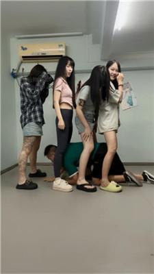 【一只鱼鱼】推荐-4S-骑马转胯/全体重踩踏/坐脸窒息 bf44066_HD绳艺资源