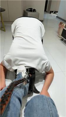 【雅妈】贝壳头踩虐/下跪做家务/骑马/头顶鞋 bf44005_HD绳艺资源