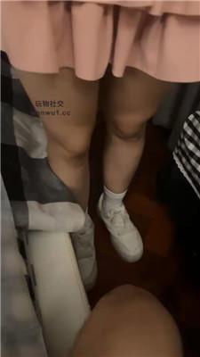 【狗哥】小白鞋白袜全体重踩踏/窒息 bf43987_HD绳艺资源