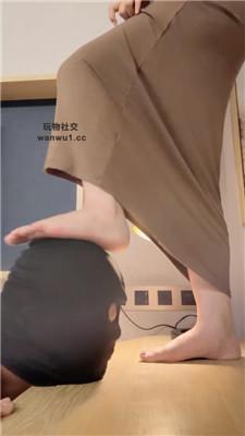 【娩娩大魔王】沉浸式-裸足狂舔虐狗舌 bf43953_HD绳艺资源