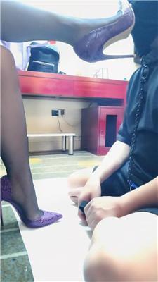 【长沙小雪】黑丝高跟踩虐地毯奴 JS240825-6_HD绳艺资源