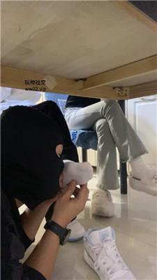 【精神小妹】桌底视角-舔脏鞋原味棉袜/全体重跳踩 bf46744_HD绳艺资源