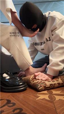 【林兮】赏赐圣水/舔皮鞋玉足/转胯 JS241128-40_HD绳艺资源