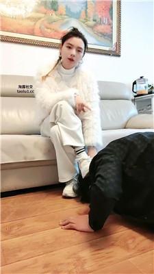 【紫烟】清理脏鞋白袜/骑马/脚下喂酸奶 bf47006_HD绳艺资源