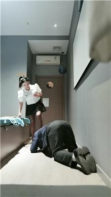 【西北傻子】开发足疗店技师-踩踏跪拜耳光/皮带抽/口水浓痰 JS241204-33_HD绳艺资源