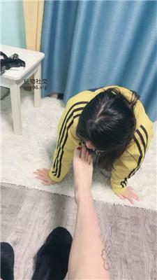 【小凤梨】袜子做手套/磕头求虐/藤条抽 JS241203-27_HD绳艺资源