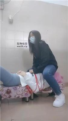 图片[9]_【奇了怪了】绳艺技巧小白鞋踩踏怪发男 JS241202-20_HD绳艺资源