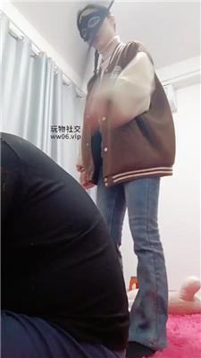 【姗姗】黑棉袜踩踏/训练虐乳 JS241208-64_HD绳艺资源