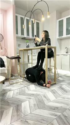 【乔伊】绳艺技巧桌底-短靴踩踏/艺术闻白袜【双视角版】 bf48313_HD绳艺资源