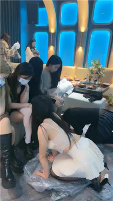 【冰语】群调群虐-各种手段超羞辱母狗 bf48213_HD绳艺资源