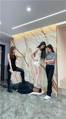 【麋鹿银儿】3女S踩头专场 bf48125_HD绳艺资源