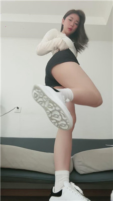 【桃老师】女巨人测灯    250101-11_HD绳艺资源