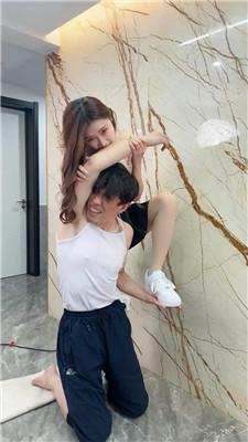 【麋鹿银儿】踩背上疯狂训练/腿绞浓痰/胯下爬行 bf48882_HD绳艺资源