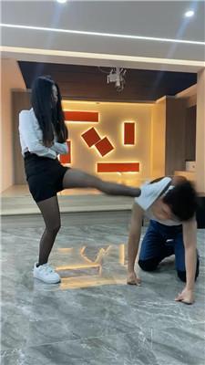 【麋鹿银儿】制服S爆踹头/踩脸/狠抽耳光浓痰 bf48879_HD绳艺资源