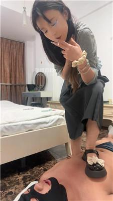 图片[15]_温瑾Sama 吃烟灰-喂口水-脏皮鞋白袜辱 JS251003-29_HD绳艺资源