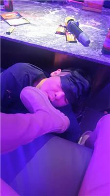 文文文 KTV陪酒小妹长靴踩虐 JS251017-7_HD绳艺资源