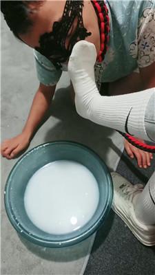 娜S 狗嘴伺候-赏赐喝洗脚奶 JS251024-34_HD绳艺资源