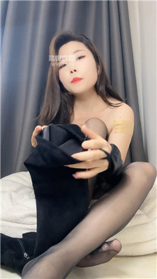 灵汐 黑丝臀炸    251011-15_HD绳艺资源