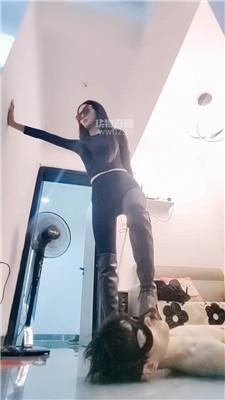 苏大大 坐脸窒息-长靴高跟碾压踩 JS251017-10_HD绳艺资源