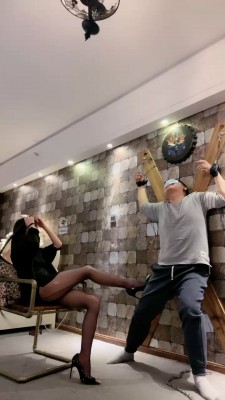 【简一】十字架固定踢打鞭打 bf22962