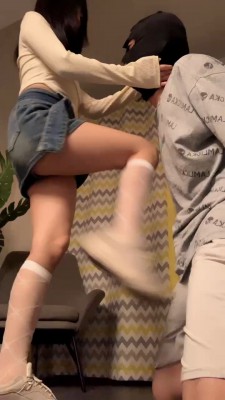 【宝爷】脏小白鞋白丝袜辱奶狗 bf23182