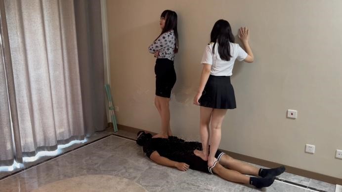 珂玥空姐双人踩踏