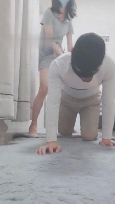 【灵竹】高跟肉丝踩踏脚奴 bf11826_HD绳艺资源