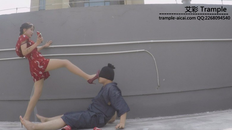 希雨红裳户外玩弄