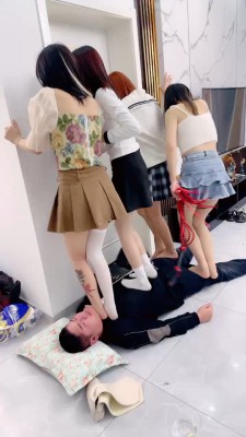 【狗哥】精彩-4素人S群调群虐兄弟狗 bf22401