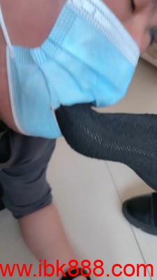 【妮妮】新来的狗跪下犯贱 bf23557