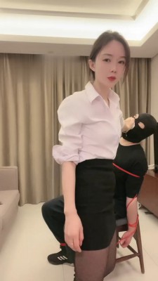 【筱月】职业装黑丝上刑 bf18668