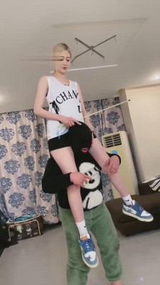 【麋鹿银儿】运动女神VS绿帽狗 bf15289