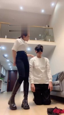 【沐阳大小姐】弟弟偷丝袜被惩罚 bf19513