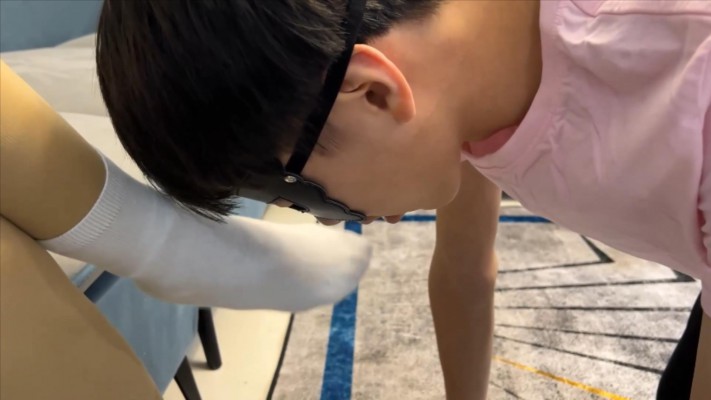 【猫猫大人】小m的第一次 强迫舔鞋底 YC-211027-2_HD绳艺资源