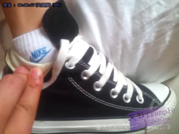 -典藏：小婧匡威帆布鞋+NIKE白袜。运动后高清视频