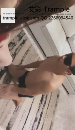 vivi肉丝高跟踩踏脚奴_HD绳艺资源