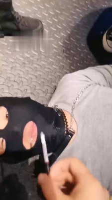 【天蝎绳艺导师】双S踩踏虐废地毯 bf19384_HD绳艺资源