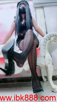 【兔粉粉】坐头+手掐脖子窒息