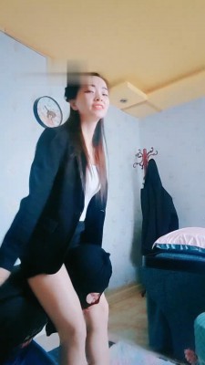 【艾琳】和姐妹惩罚偷鞋贼 bf22236